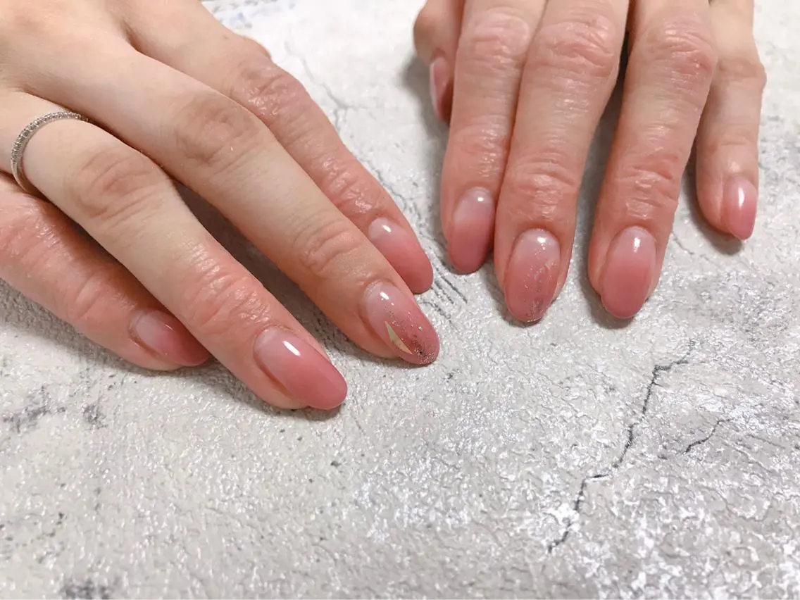 ネイル オーロラネイル キラキラネイル ハンドネイル mogunail &blowのネイルデザイン