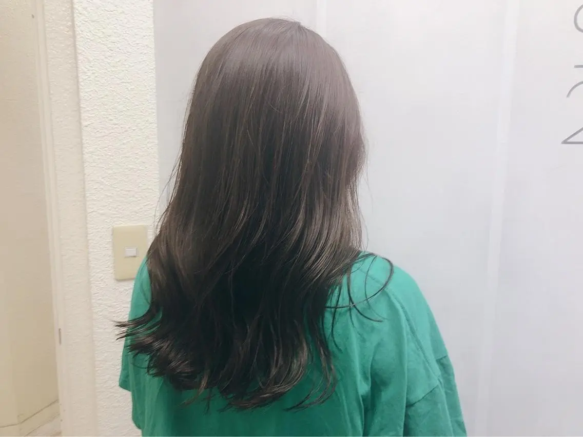 ロング カラー ヘアアレンジ カット ヘアカラー トリートメント 🦋.*˚オタク美容 師アキバノノカ🦋のヘアスタイル