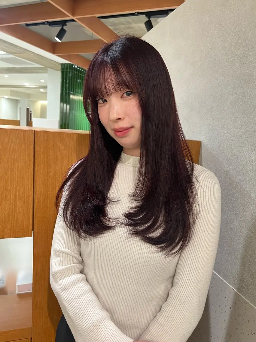 ロング カラー ブリーチ カシス 透明感カラー ダブルカラー ブリーチなしカラー ヘアカラー トリートメント Jr.スタイリスト/ ミニモ価格/MANAのヘアスタイル
