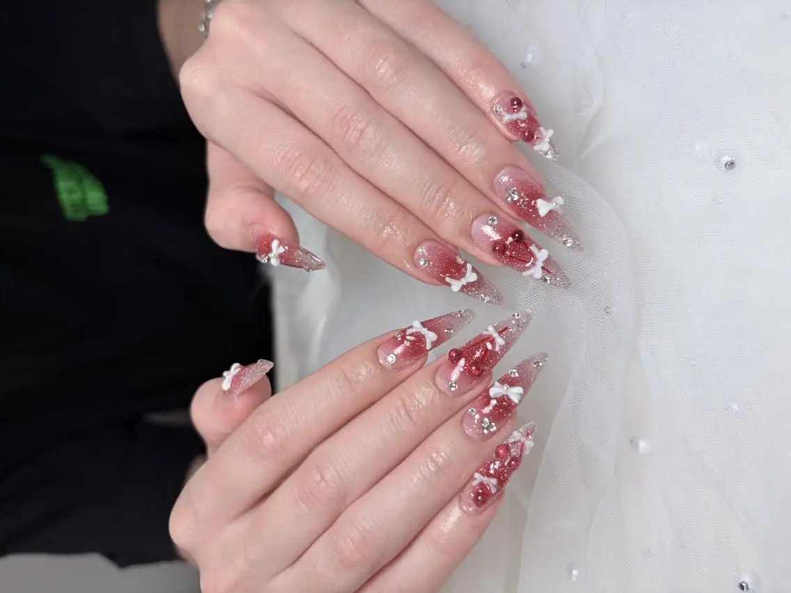 ネイル フットネイル ジェルネイル 韓国ネイル マグネットネイル 持ち込み ハンドネイル Huyn Nail Shinjyukuのネイルデザイン