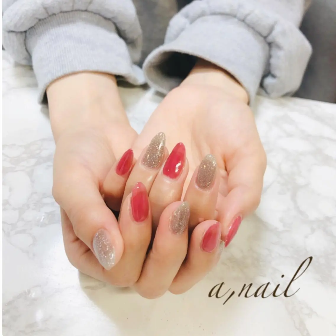 ネイル フラッシュネイル フットネイル ラメ(グリッター) ニュアンスネイル オフィスネイル ハンドネイル ネイルサロン エーネイルのネイルデザイン