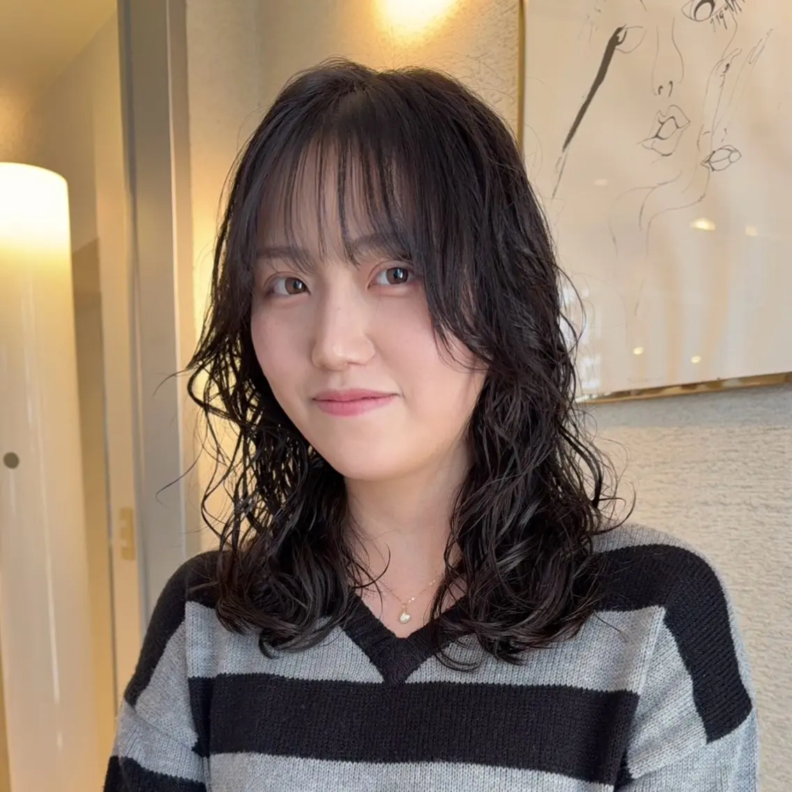ミディアム パーマ 小平 琳のヘアスタイル