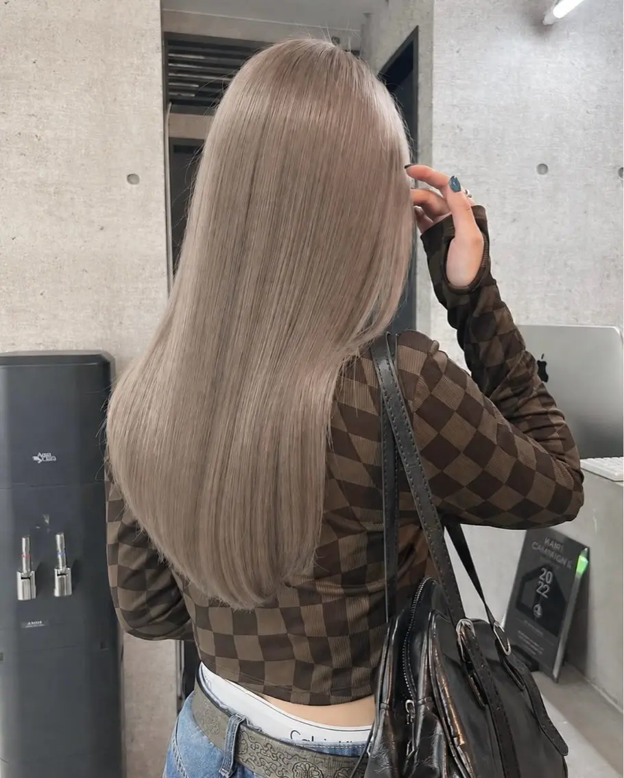 カラー iki shihoのヘアスタイル