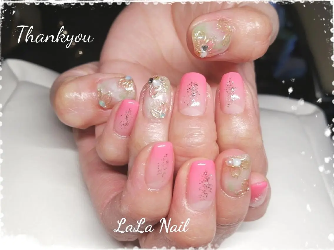 ネイル アートネイル 桜ネイル グラデーション ミラーネイル ピンク LaLa Nailのネイルデザイン