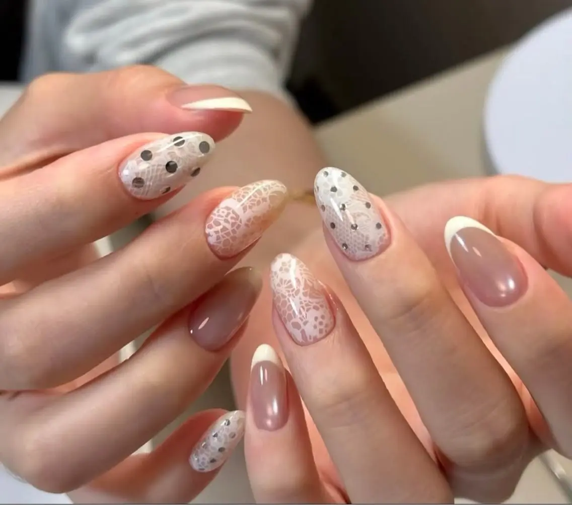 ネイル フットネイル フレンチネイル ジェルネイル マグネットネイル 持ち込み ハンドネイル Ribbonnail salonのネイルデザイン