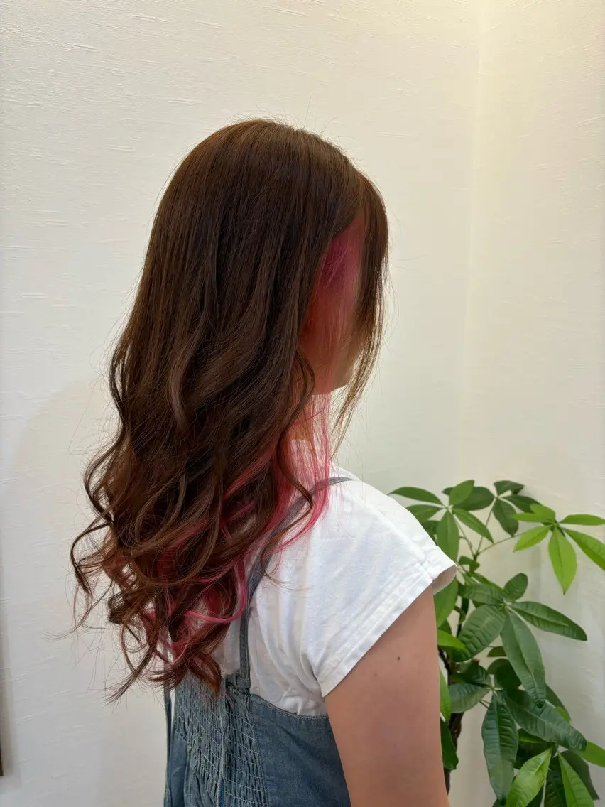 カラー ツノガイ エリのヘアスタイル