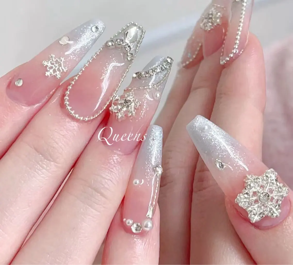 ネイル ハンドネイル Queens みなみのネイルデザイン