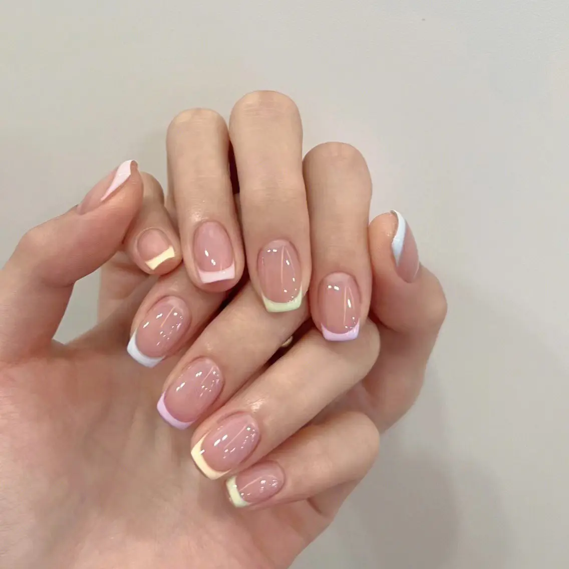 フレンチ（パーツ別途)🌟【丁寧ケア込】🌟ベース色追加の場合+500になりますの写真
