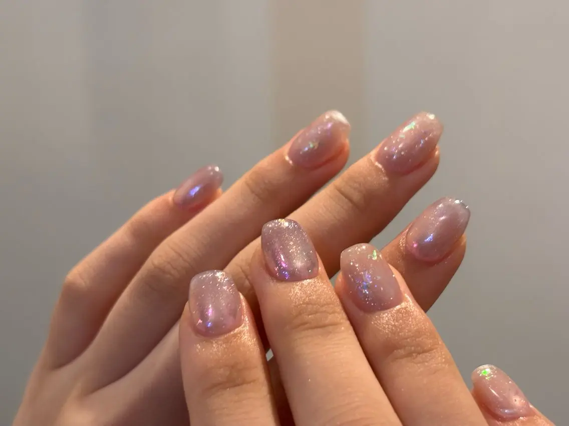 ネイル シンプルネイル モチヅキ ナナのネイルデザイン