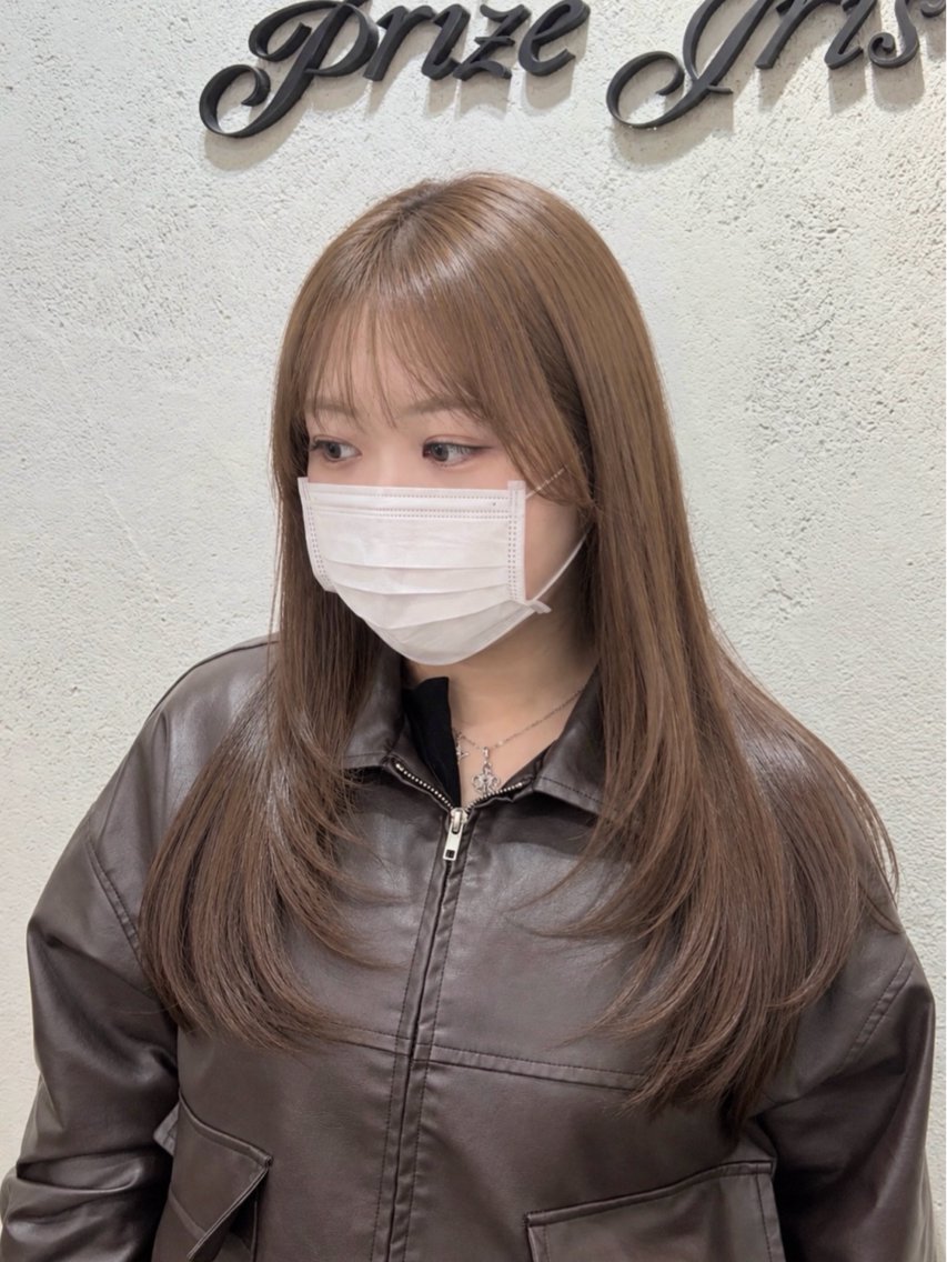 ロング カラー ベージュカラー ブリーチ 透明感カラー グラデーションカラー ハイライトカラー カット ヘアカラー トリートメント 韓国レイヤー🦋 ブリーチtomokoのヘアスタイル