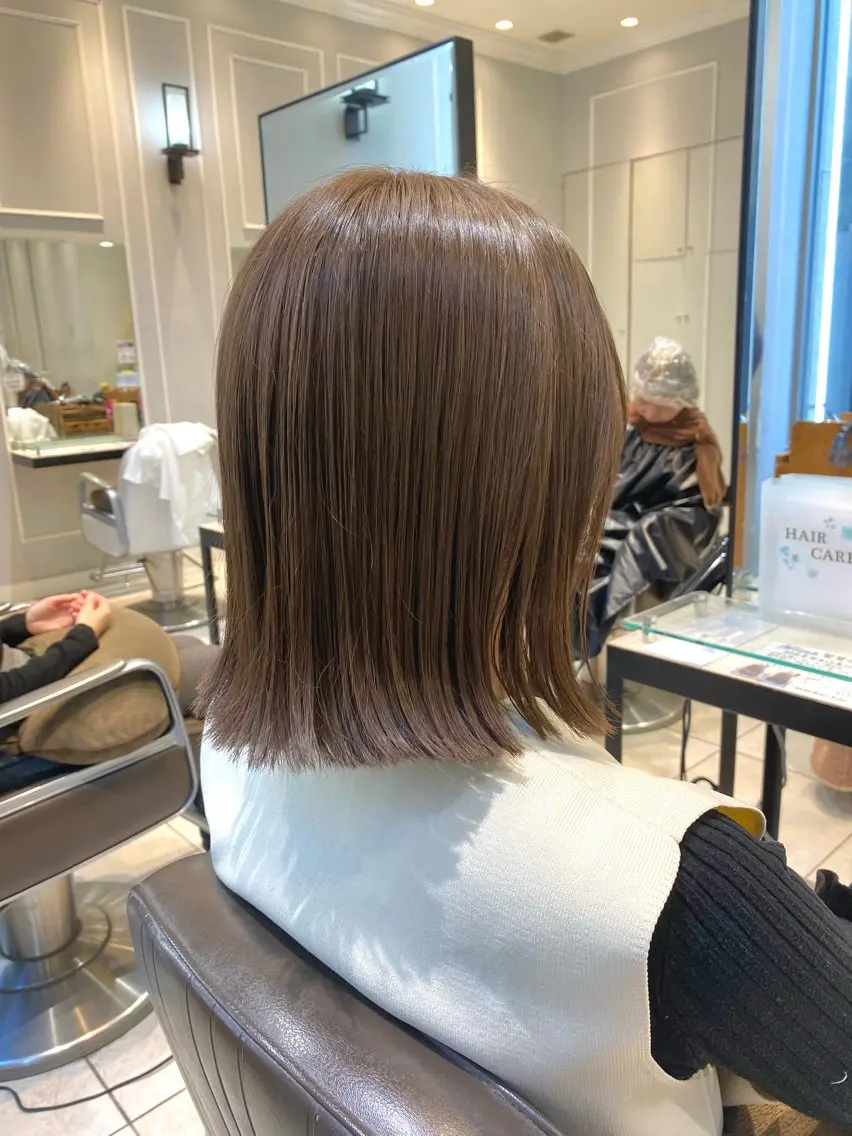 ショート カラー 切りっぱなしボブ ベージュカラー ブラウンカラー チョコレートブラウン ボブ カット ヘアカラー トリートメント 韓国ヘア🍒渡辺 咲🍒のヘアスタイル