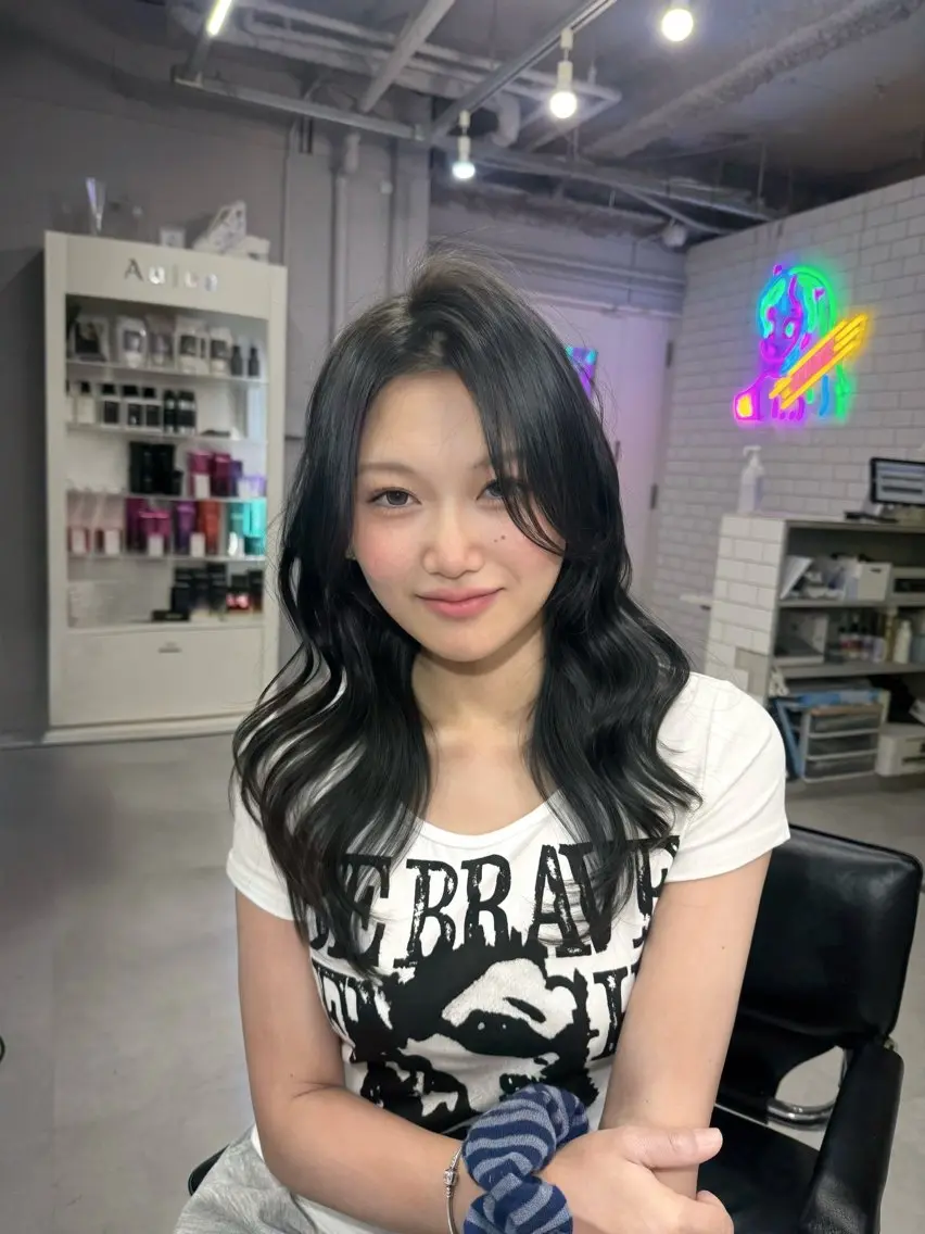 ロング カラー ブリーチ 透明感カラー カット ヘアカラー トリートメント 韓国レイヤー/ボブ ウルフカット/きらりのヘアスタイル