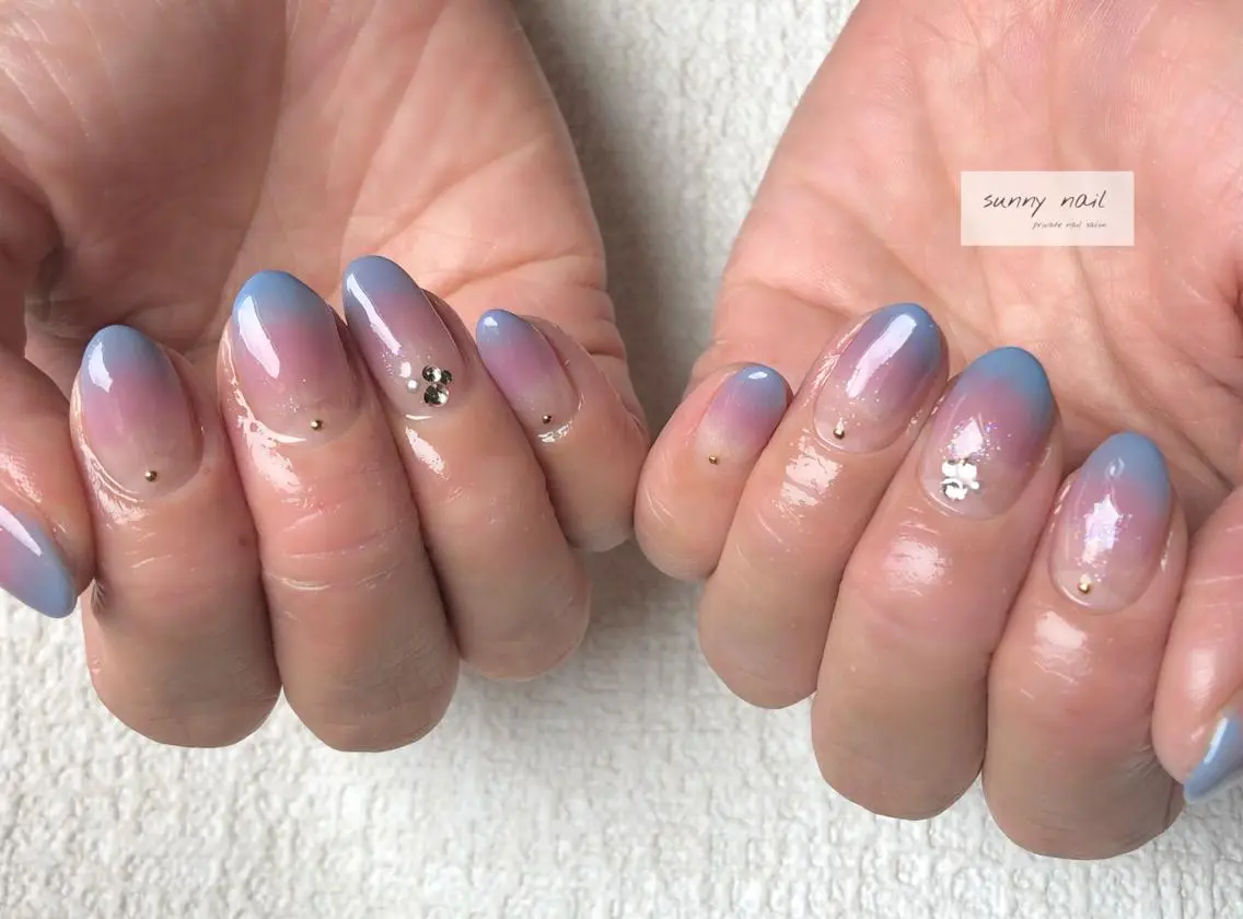 ネイル カジュアル ジェルネイル グラデーション キラキラネイル ニュアンスネイル sunny nailのネイルデザイン