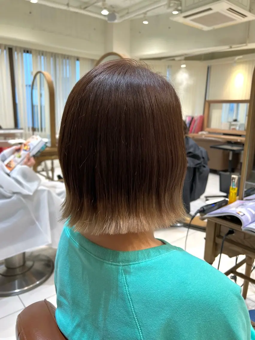 ショート カラー ヘアカラー 🌞レイヤー×カラー 前川那津美🌞のヘアスタイル