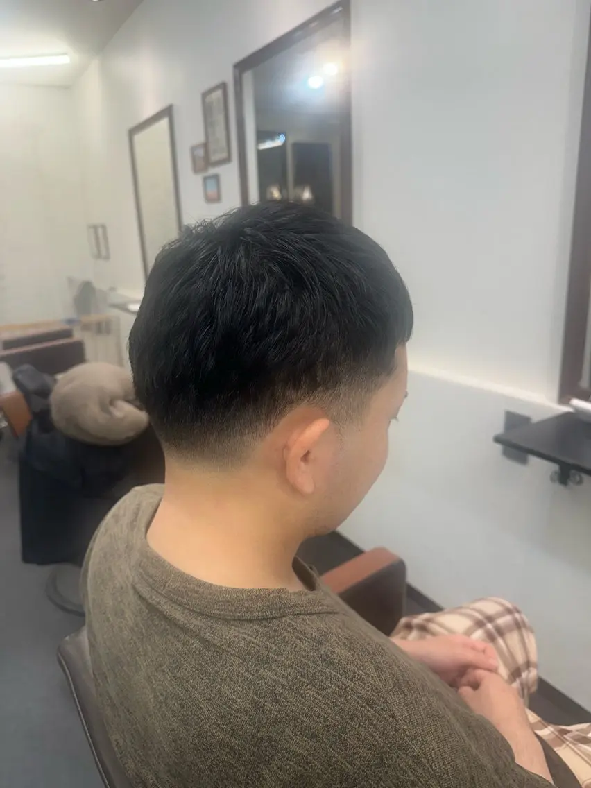 メンズ ビジネス フェードカット 学生(メンズ向け) MOMO 💕💕のヘアスタイル