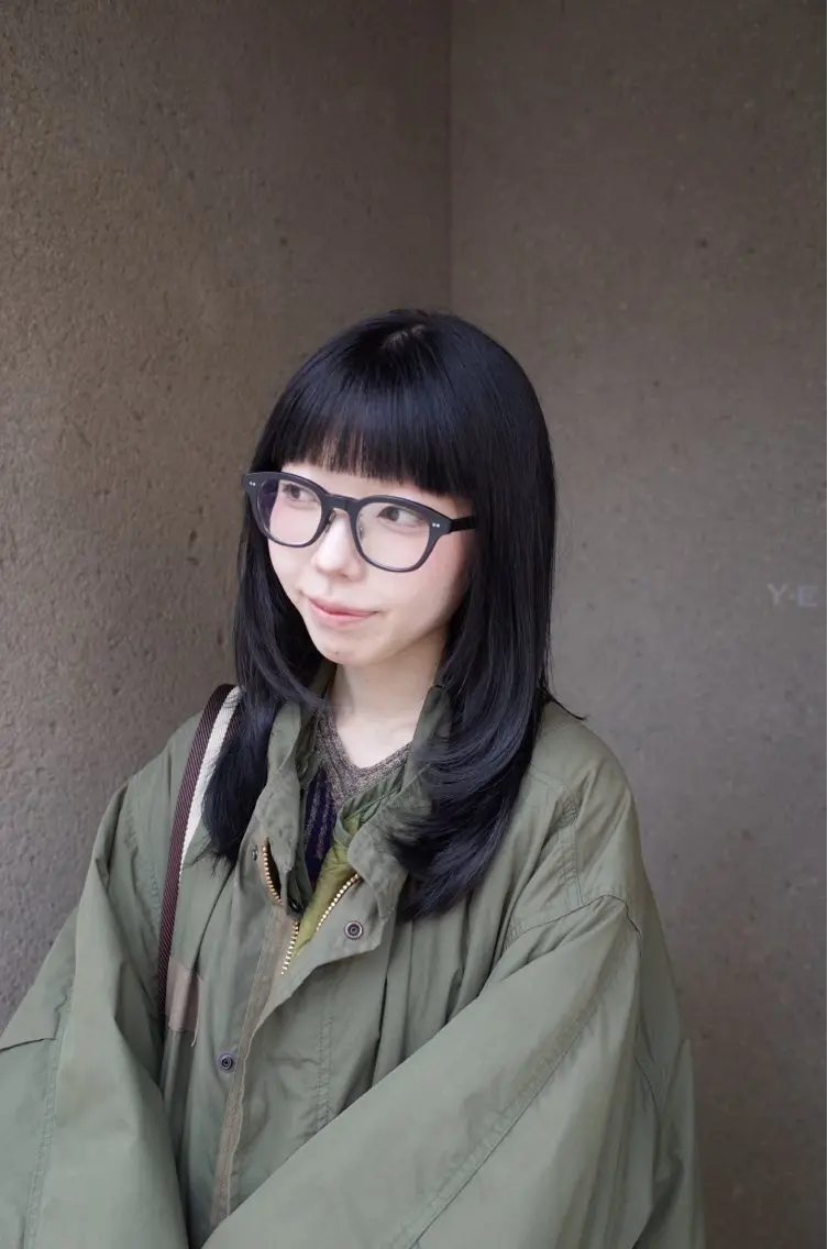 カラー アベ コハルのヘアスタイル