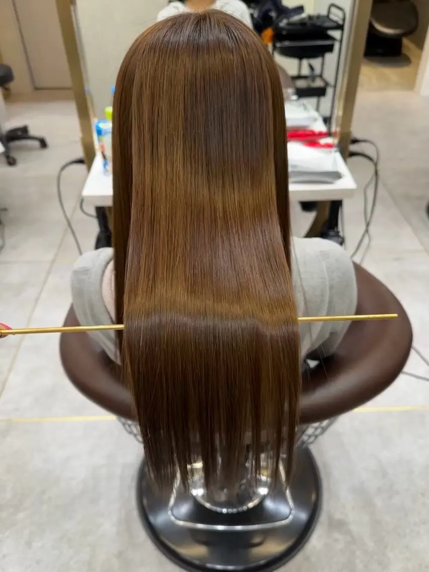 セミロング カラー パーマ ベージュカラー レイヤーカット 縮毛矯正 【博多髪質改善】 吉村　清志のヘアスタイル