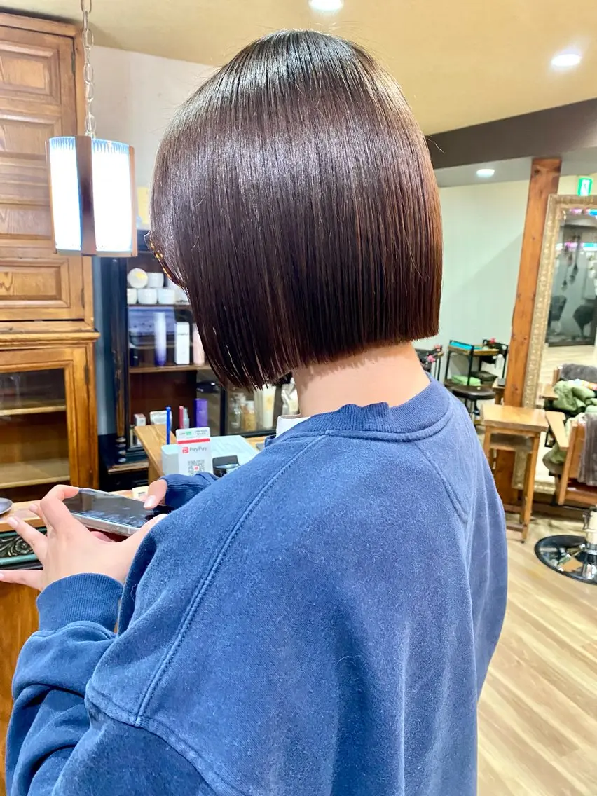 ショート カラー カット ヘアカラー トリートメント 東田 恋のヘアスタイル
