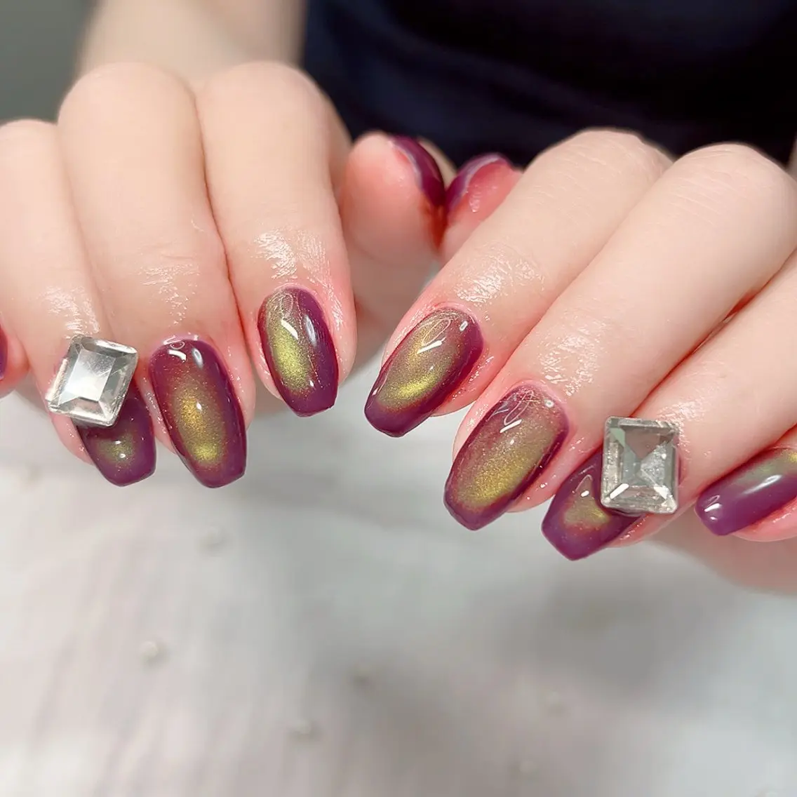ネイル マグネットネイル ミラーネイル オフィスネイル ワンカラーネイル シルバー ハンドネイル Cute Tips nailのネイルデザイン