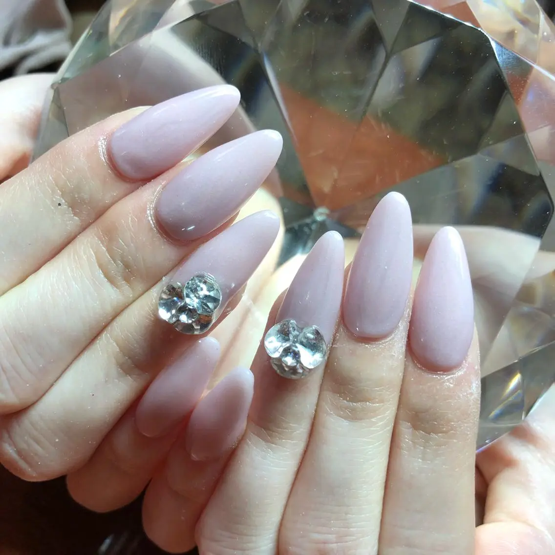 ミディアム ネイル ハンドネイル 《LB》ラブリエ Nail&eyeのマツエク・マツパデザイン