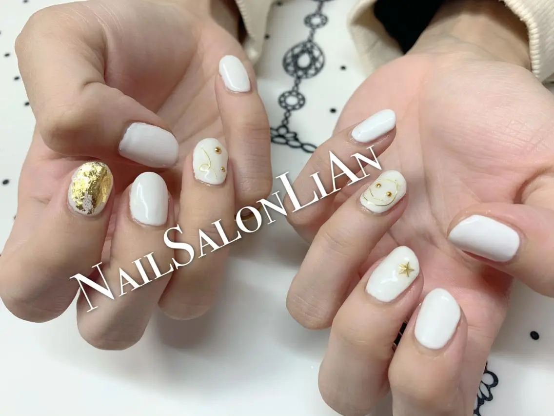 ネイル アートネイル 持ち込み シンプルネイル ストーンネイル NailSalon LiAnのネイルデザイン