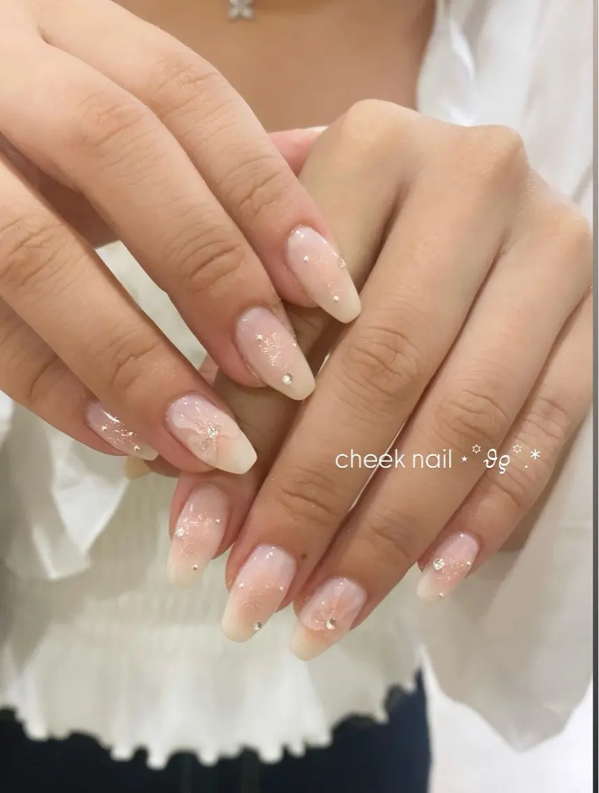 ネイル チークネイル ワンホンネイル ハンドネイル Bianca 今池店 Nishikawaのマツエク・マツパデザイン