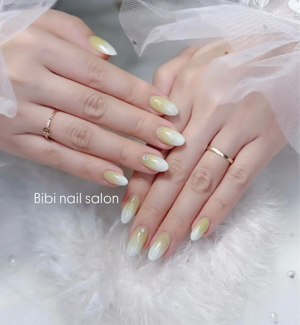 セミロング ハンドネイル Bibi nail Osakaのネイルデザイン