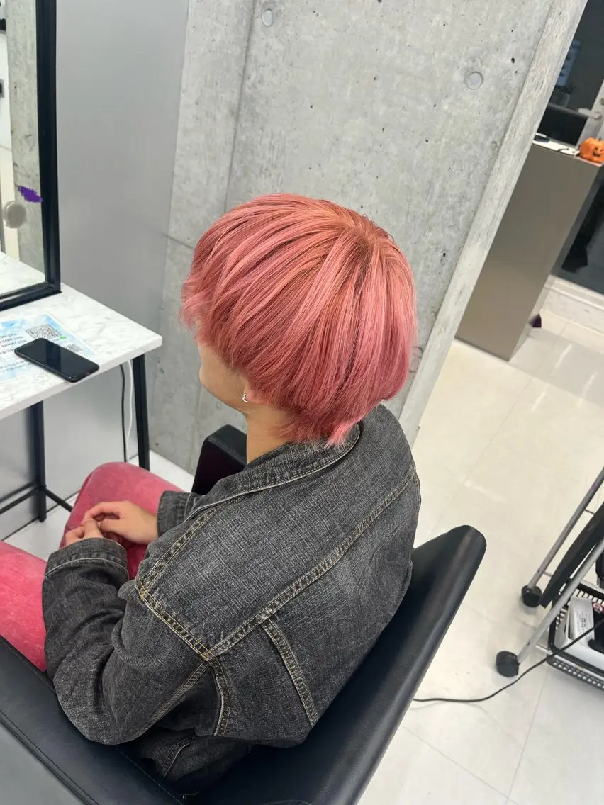 メンズ pink hair 🩷mayu🩷のヘアスタイル