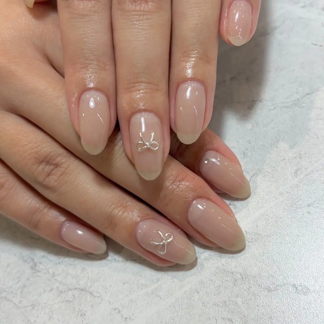 ネイル ワンカラーネイル WHITE NAIL 鳳店NARUMIのネイルデザイン