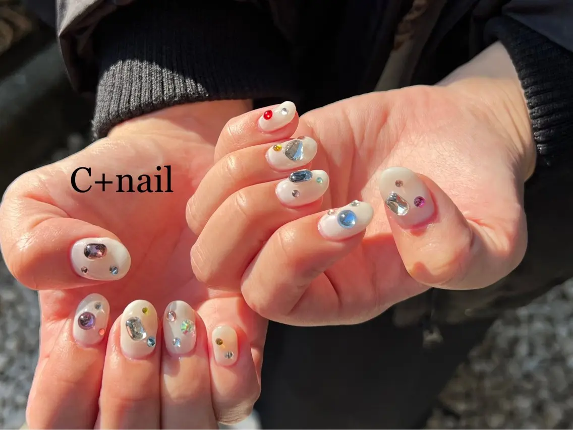 ネイル キラキラネイル ハンドネイル ✴︎ C+nailのネイルデザイン