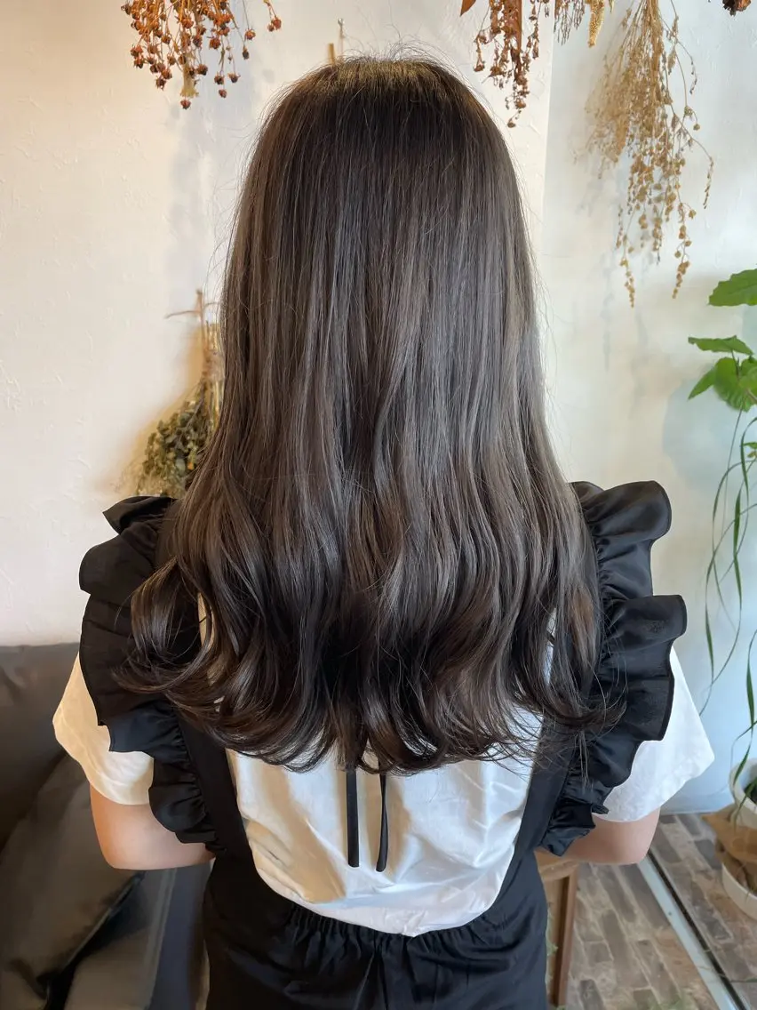 ロング カラー ブリーチ グレージュ シルバー シルバーグレージュ ヘアカラー m ā l o.🌷 サカモトマイコのヘアスタイル