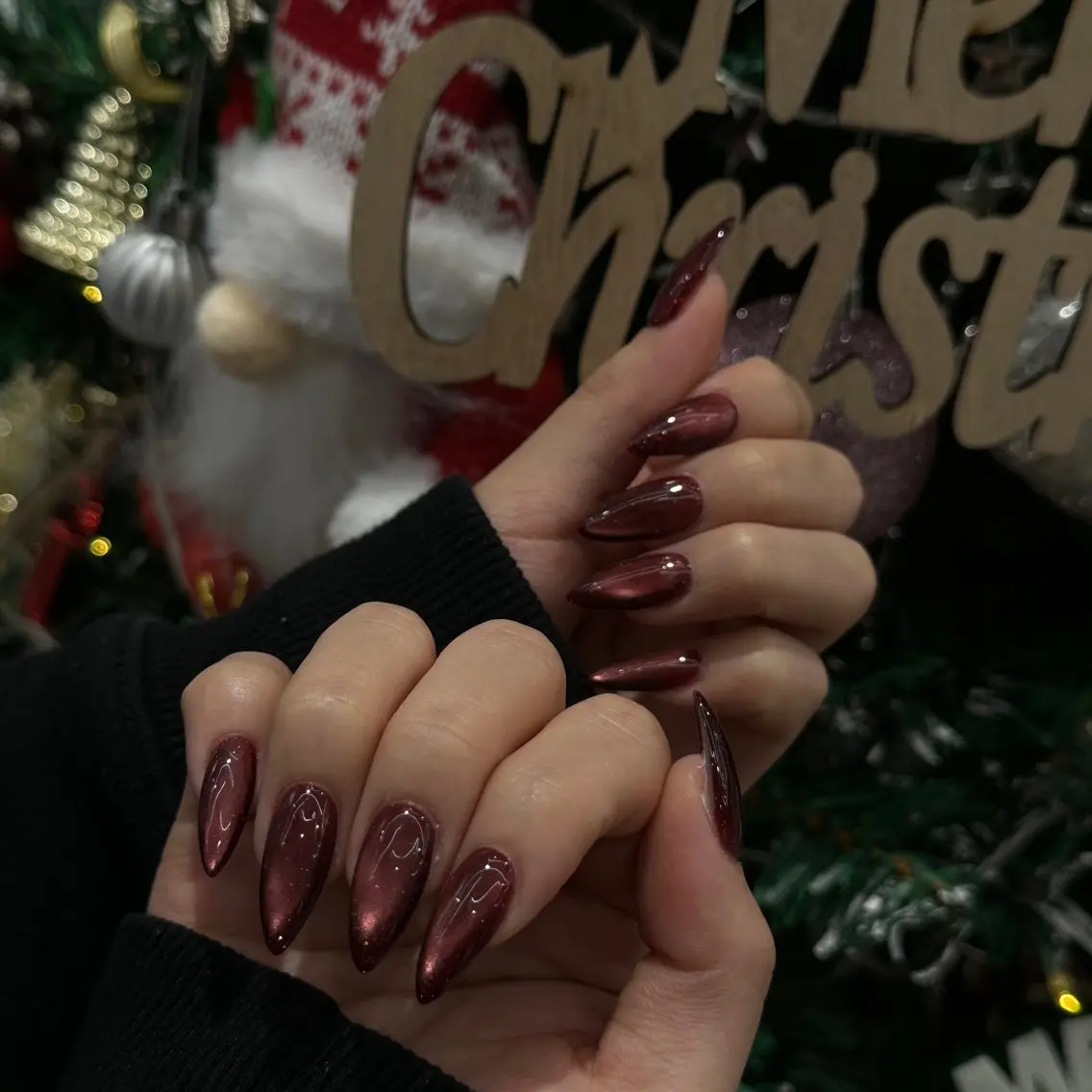 ネイル マグネットネイル Mio Nailのネイルデザイン