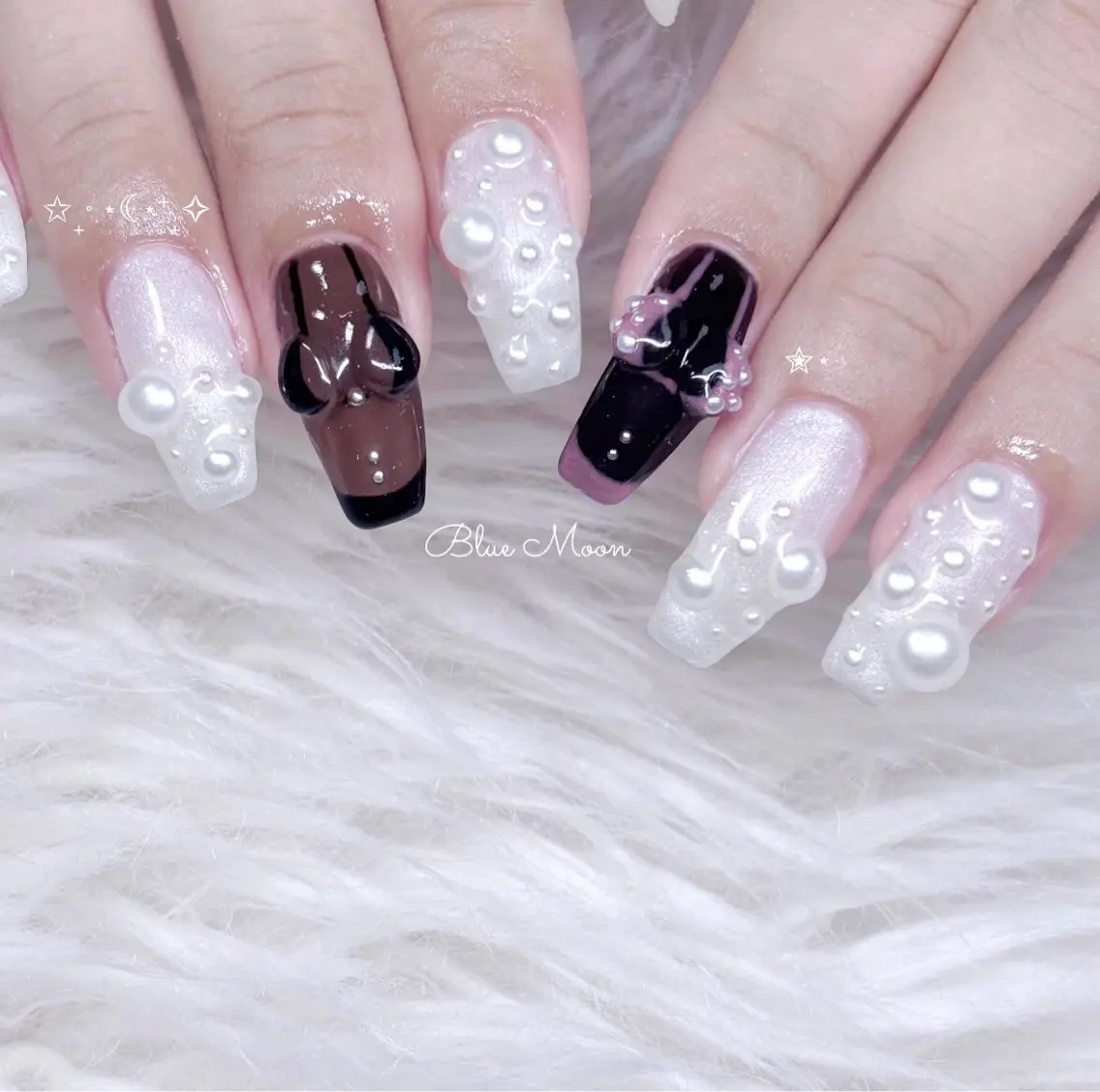 ネイル アートネイル クリアネイル ぷっくりネイル ハンドネイル フットネイル ハンドケア nail salon Blue Moonのネイルデザイン