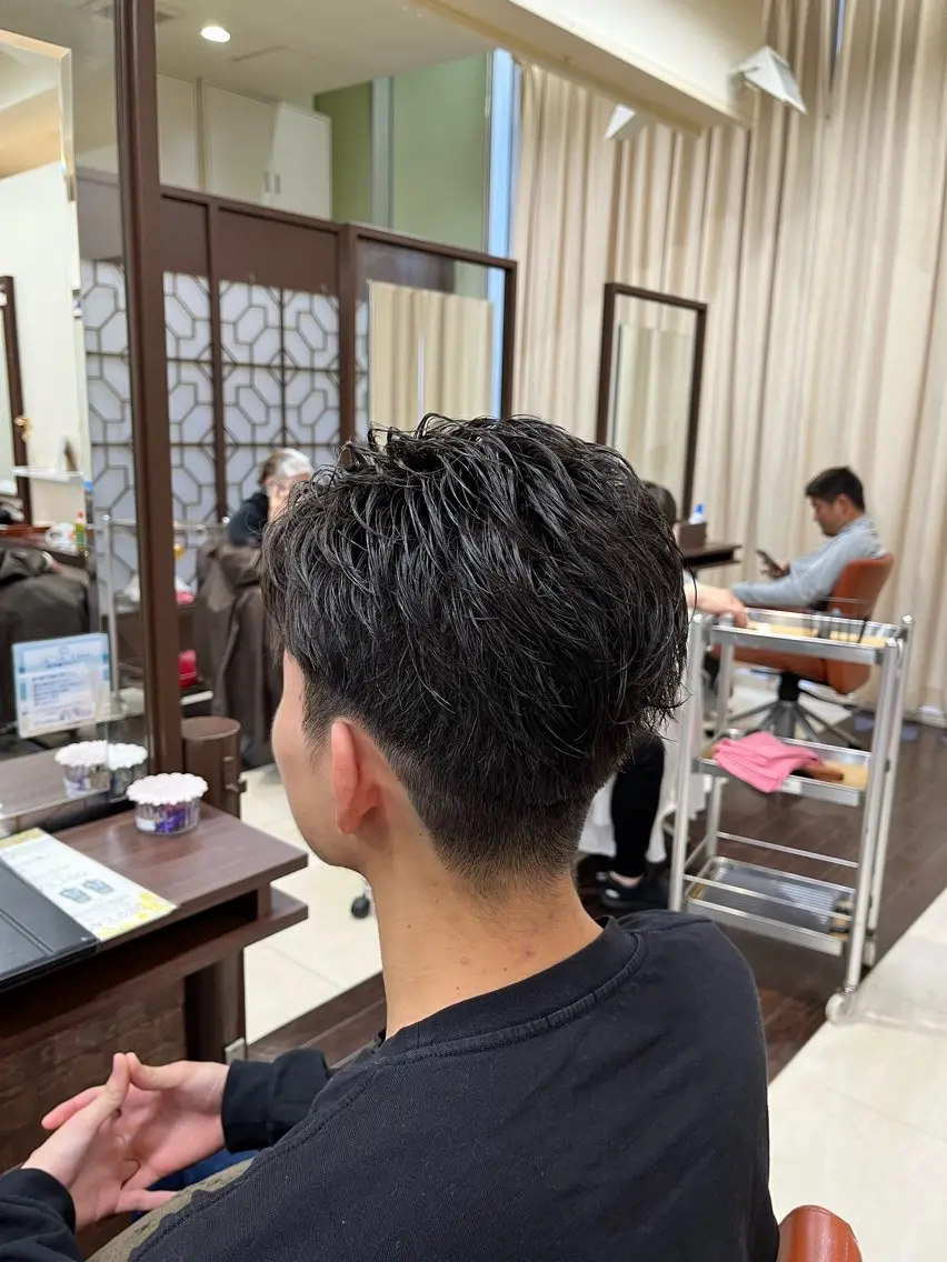 ショート メンズ 刈り上げ 🧊メンズ特化🧊 高木航希のヘアスタイル