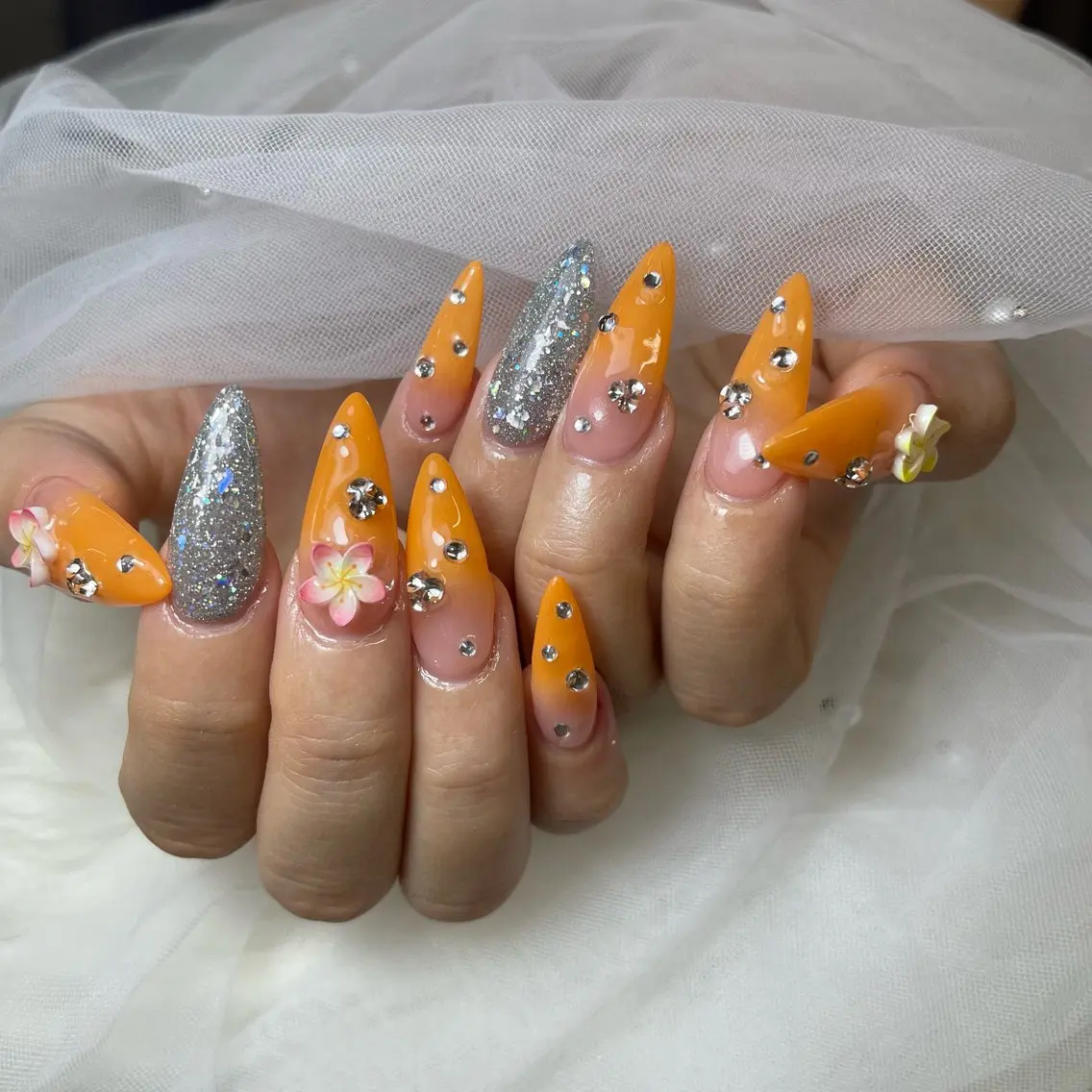 ネイル ハンドネイル NiJi Nailsのネイルデザイン