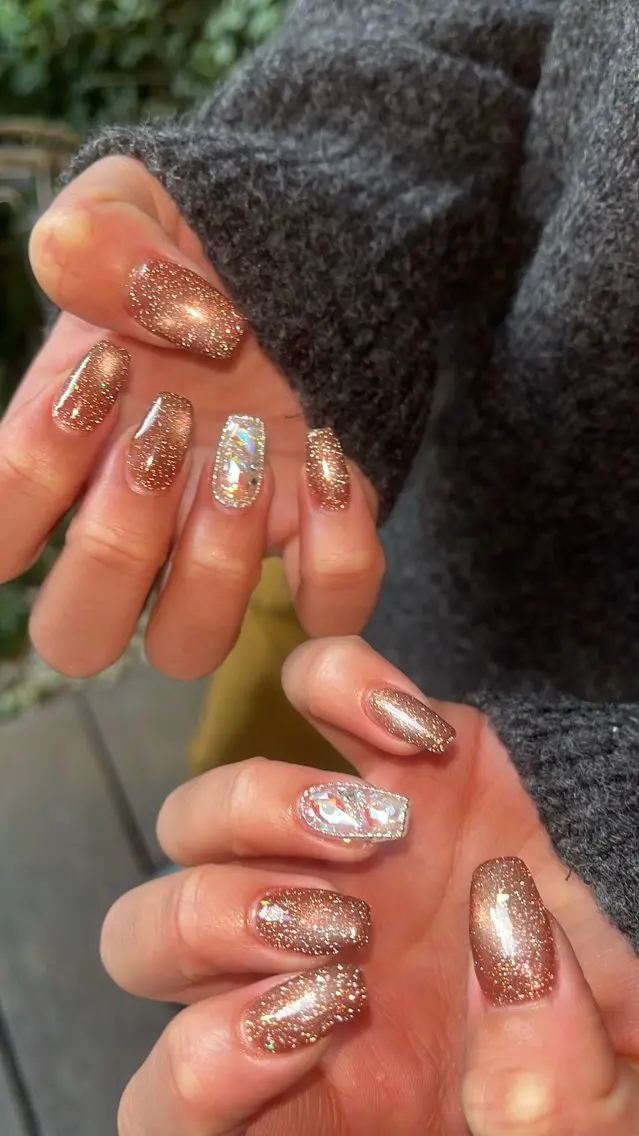 ネイル ボルドー フラッシュネイル フットネイル ハート ラメ(グリッター) SAKU nail 作島茜のネイルデザイン