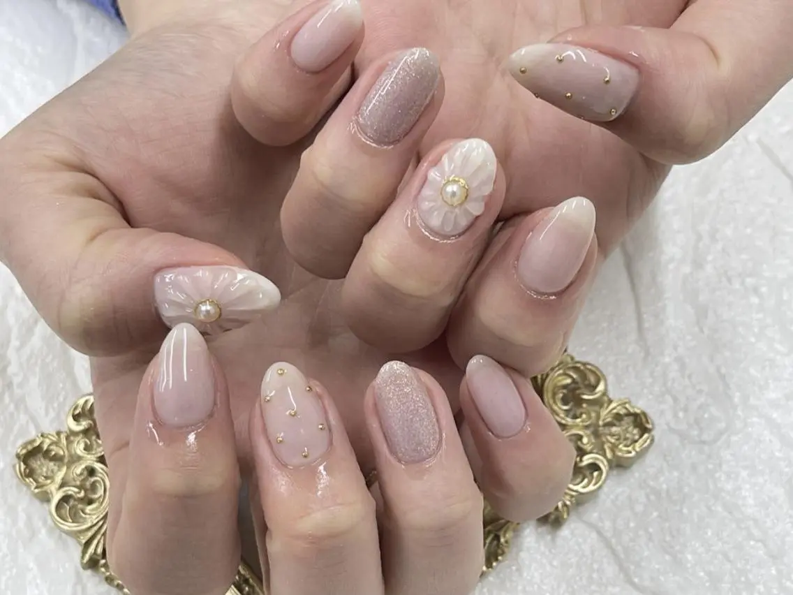 メンズ ネイル アートネイル フレンチネイル ジェルネイル キラキラネイル パラジェル Bloom kabukiのネイルデザイン