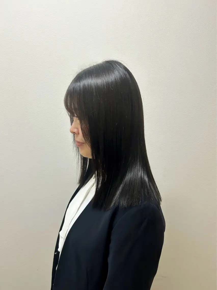 ロング カラー 透明感カラー トリートメント ヘアカラー トリートメント レナークウィズ　北川 愛璃のヘアスタイル