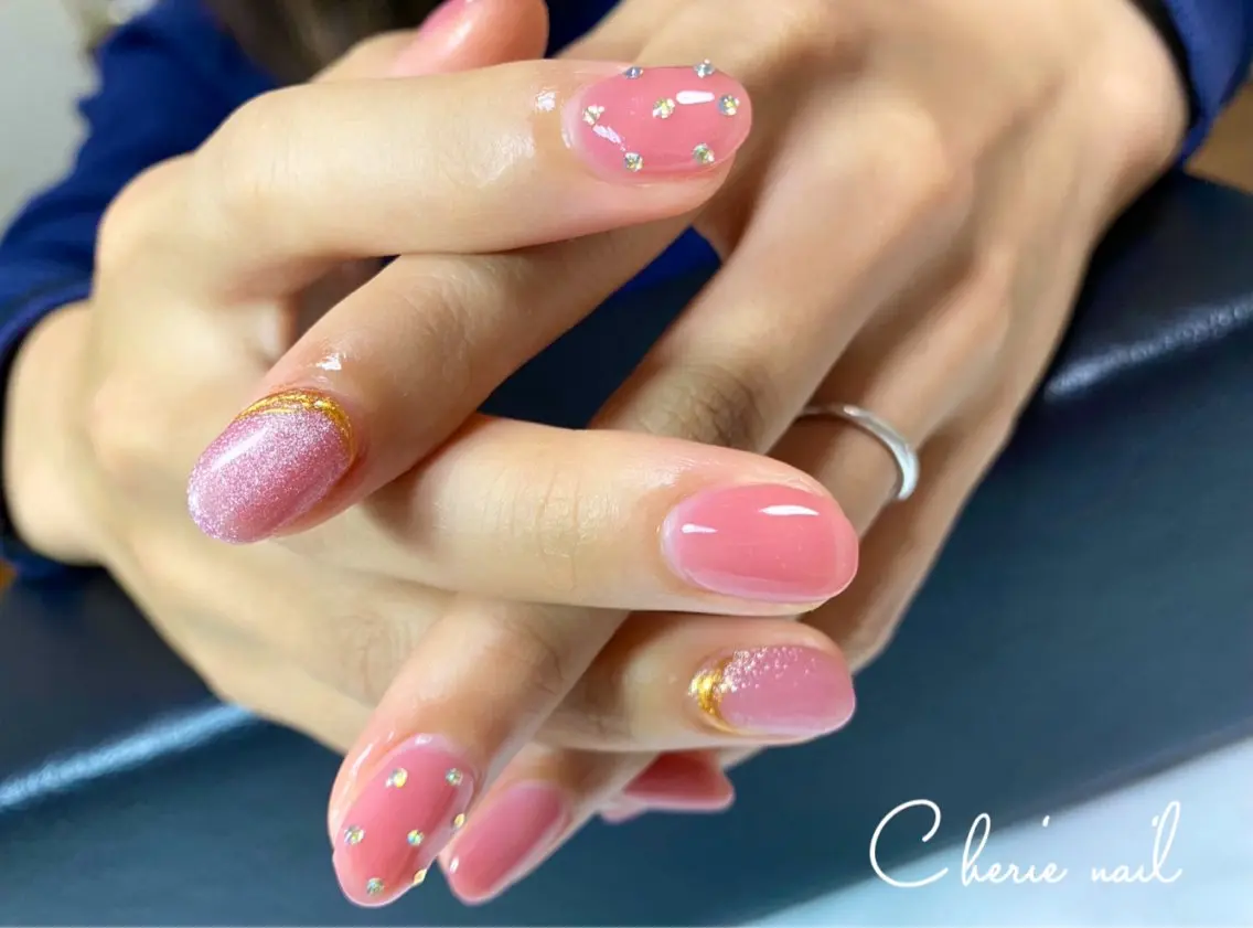 ネイル ジェルネイル マグネットネイル ピンク 春ネイル ハンドネイル Cherienail yunaのネイルデザイン