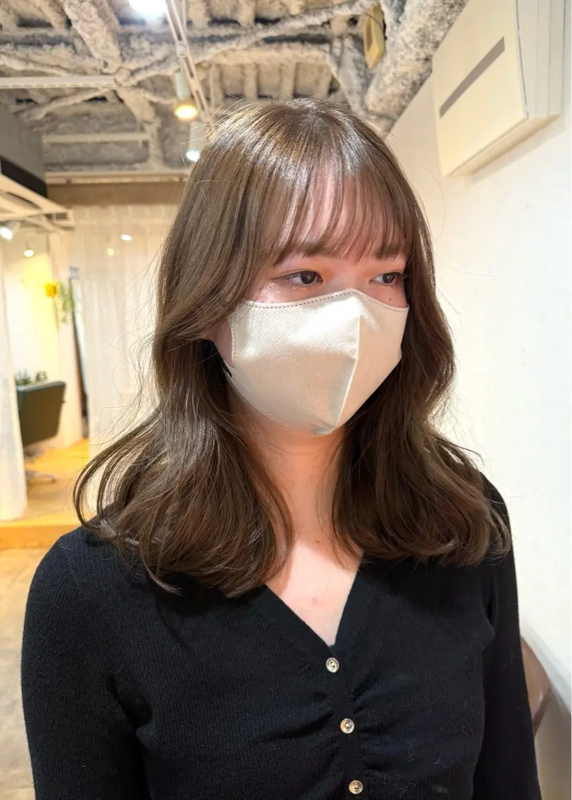 ミディアム カラー カット ヘアカラー トリートメント TRENCH　相澤 果歩のヘアスタイル