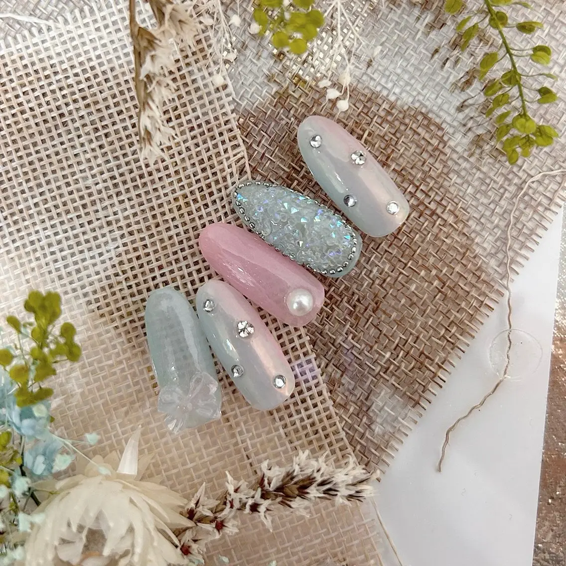 ネイル LOWANAIL 新宿/新大久保のネイルデザイン
