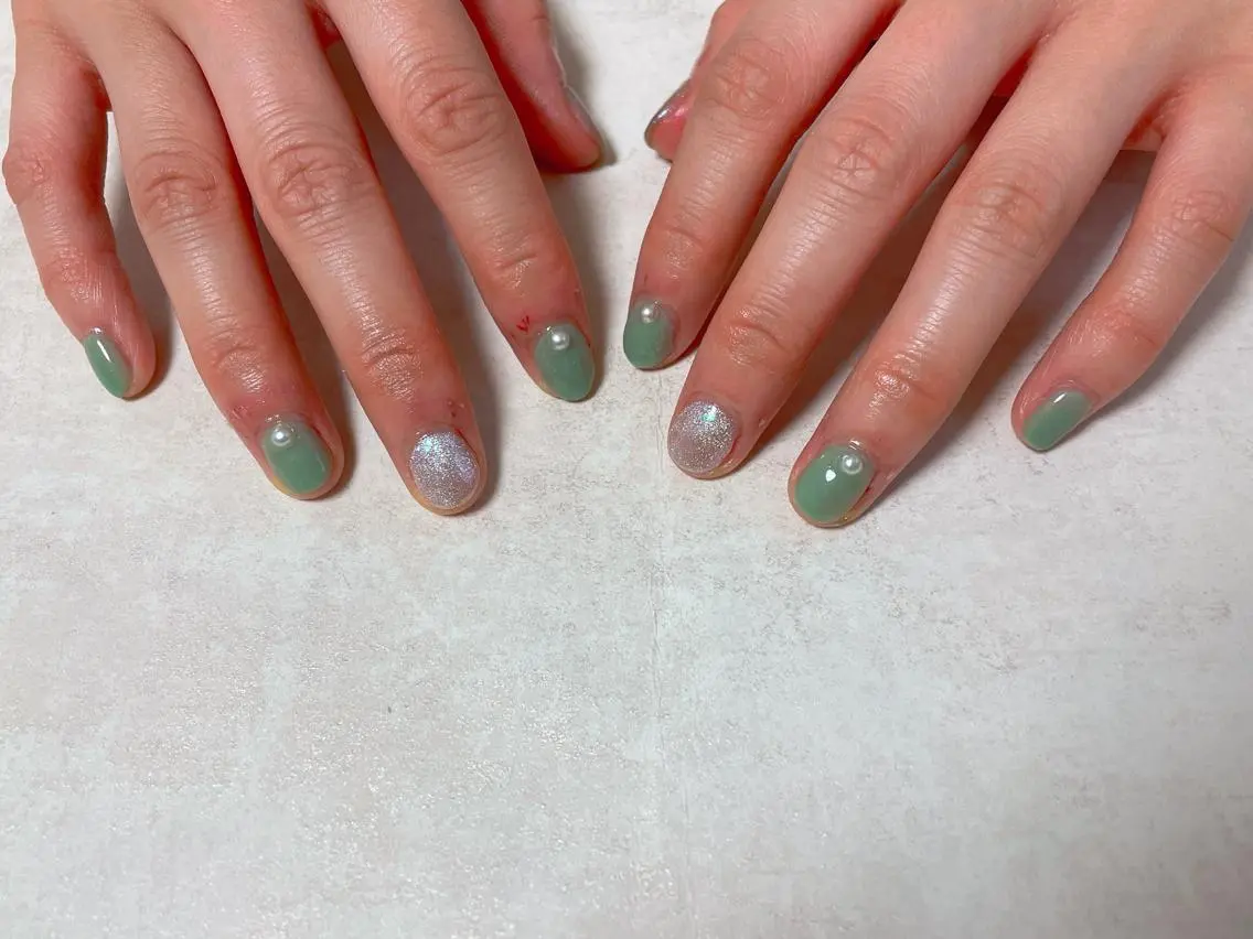 ネイル オーロラネイル フラワーネイル フットネイル フレンチネイル ジェルネイル mogunail &blowのネイルデザイン