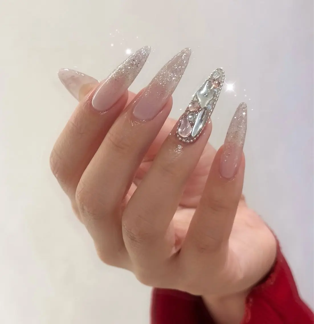 ネイル グラデーション キラキラネイル ワンカラーネイル 冬ネイル Jenn Nail Salonのネイルデザイン