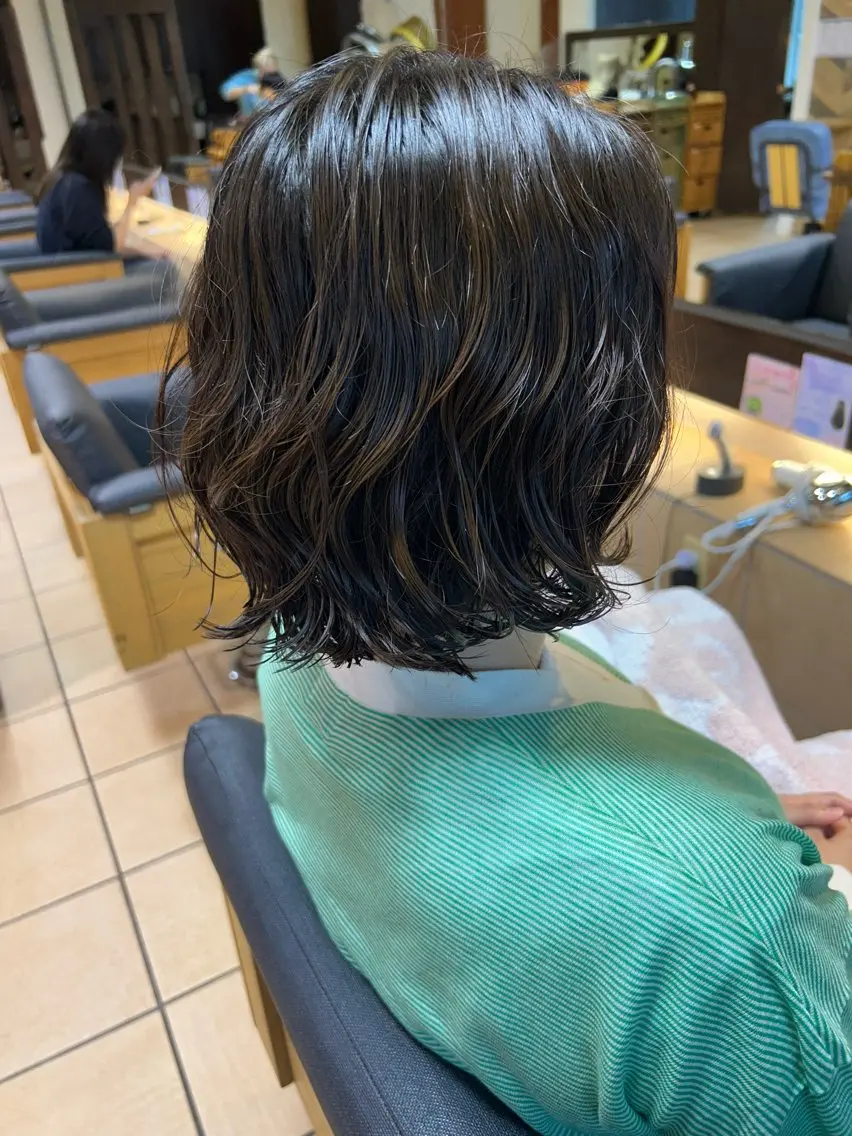 ショート ボブ 艶髪特化矯正カット ✨️MOMOEのヘアスタイル
