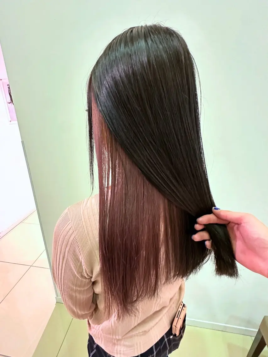 ロング カラー ヘアカラー 髪質改善ストレート インナーカラーハズキのヘアスタイル