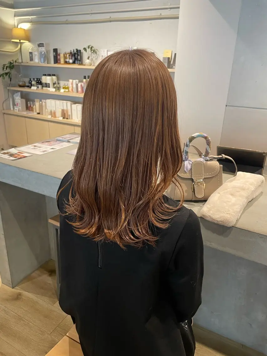 カラー ベージュカラー ミルクティーベージュ まとい ︎︎のヘアスタイル