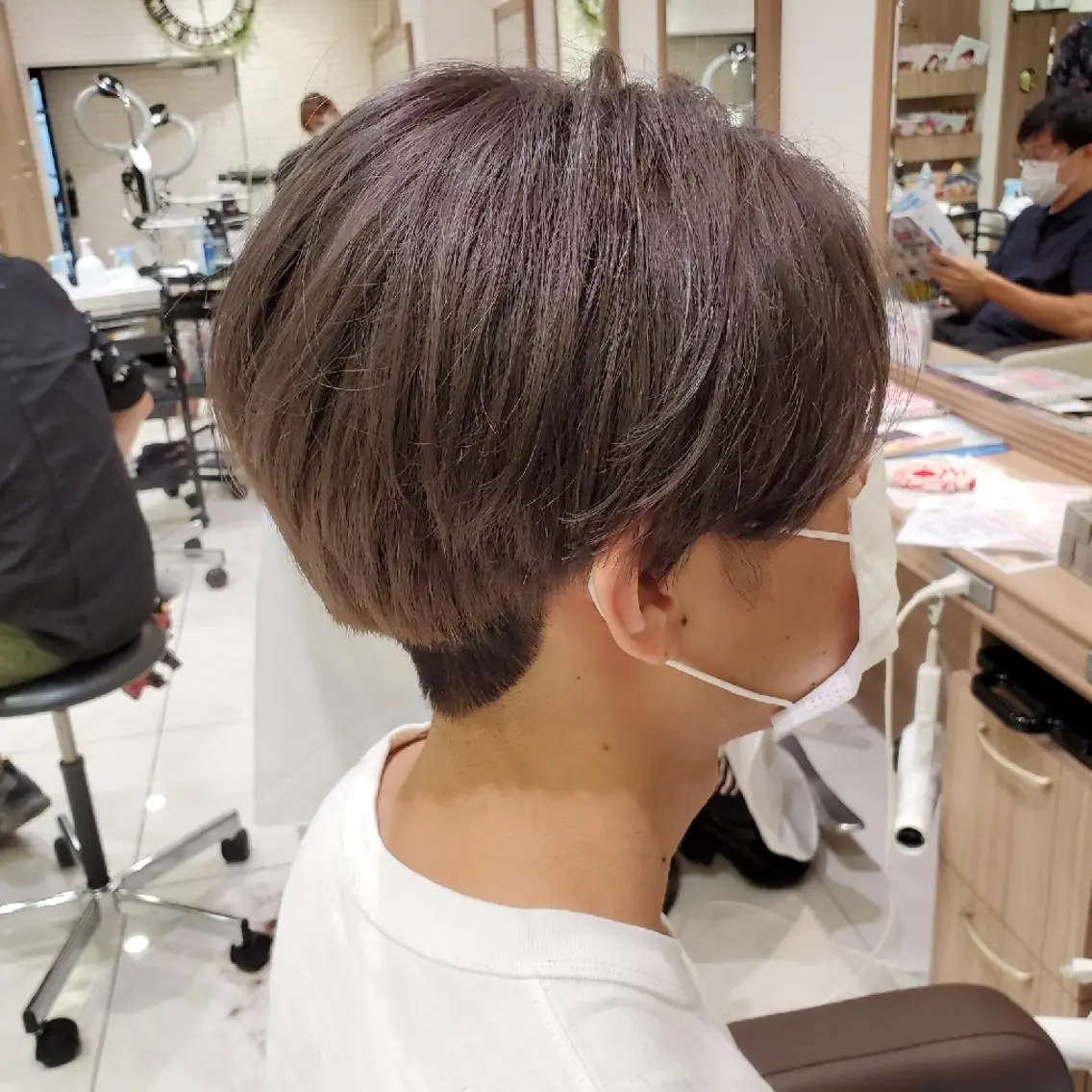 ショート カラー メンズ メンズブリーチ ベージュカラー ブリーチ イルミナカラー ミルクティーベージュ カラー特化🔥中村 和貴<Ash津田沼>のヘアスタイル