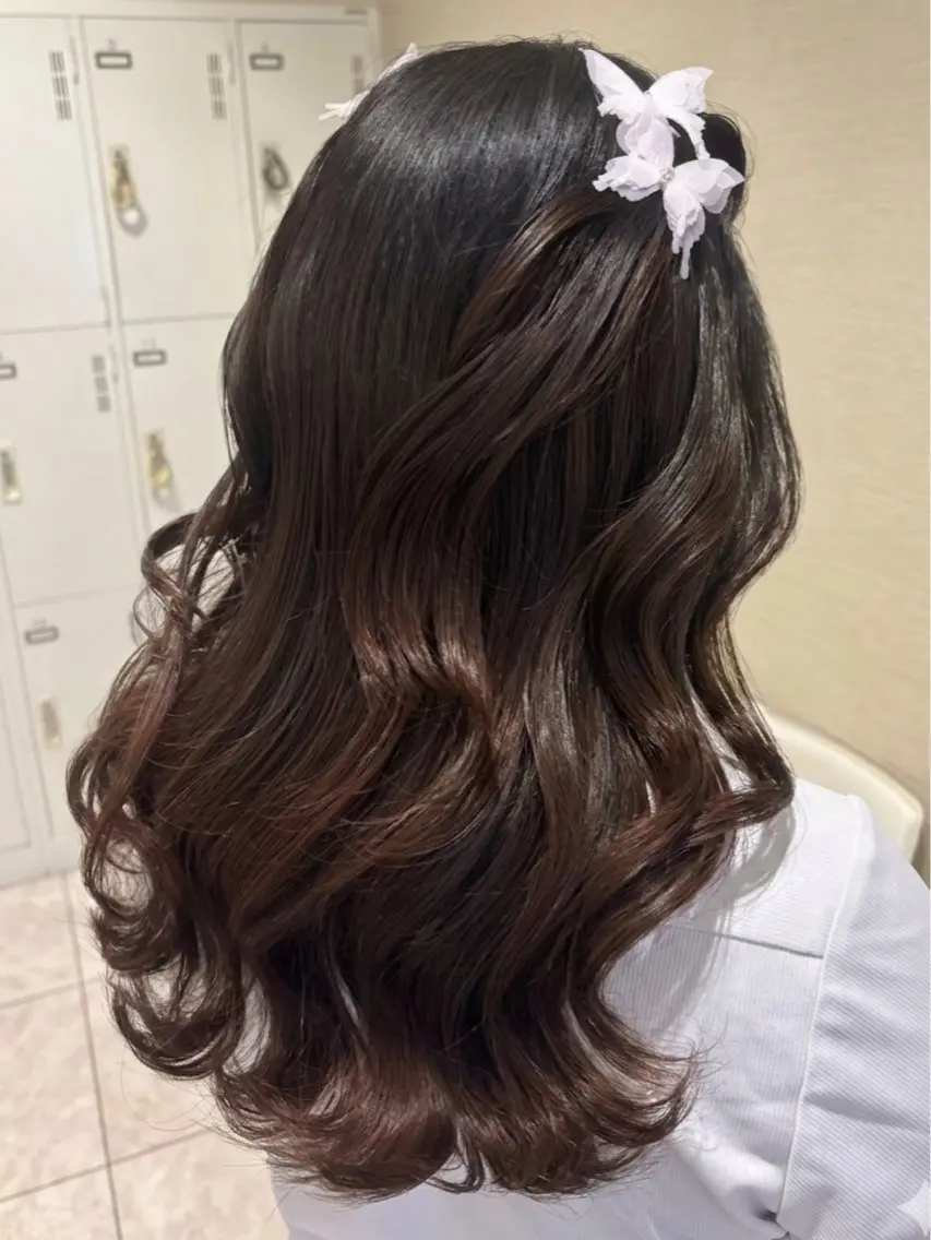 ロング ヘアアレンジ ヘアセット ブリーチカラー/レイ ヤー/ヘアメ/海咲のヘアスタイル