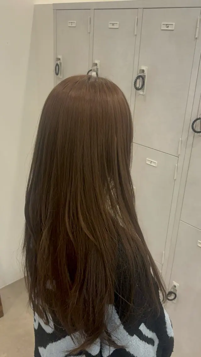 カラー 佐藤 優里のヘアスタイル