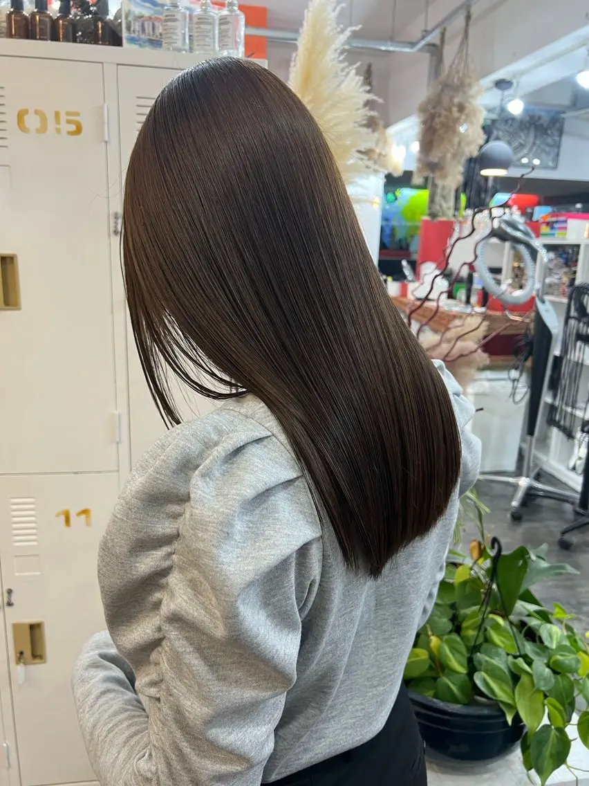 cut+髪質改善treatment+艶感up treatmentの写真